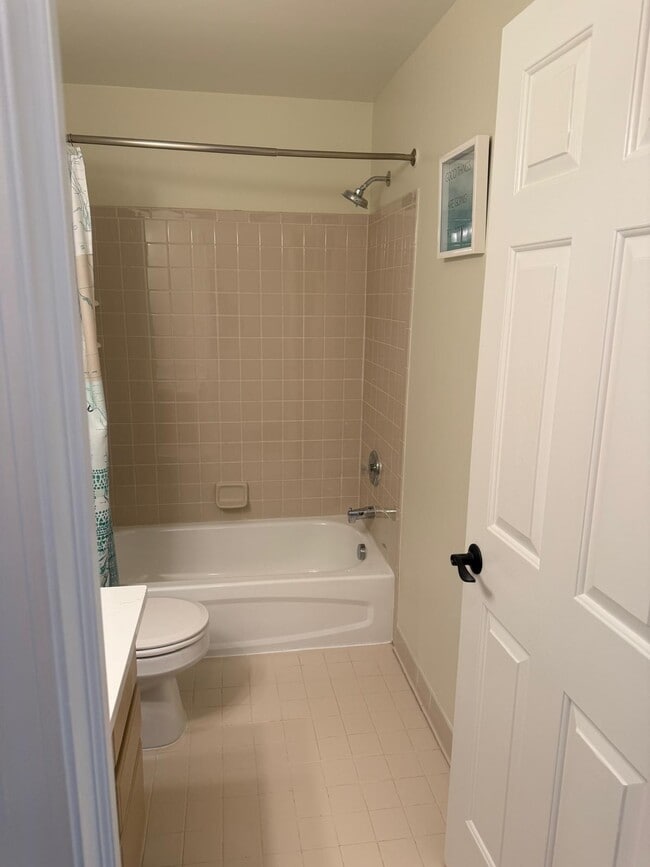 Building Photo - 7438 Lacy Dr