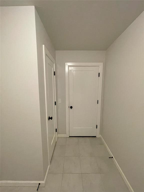 Building Photo - 413 Irish Ln