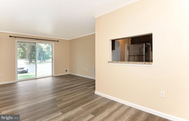 Building Photo - 11 Coral Tree Ct