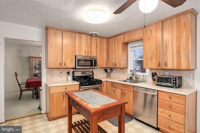 Building Photo - 1804 Billman Ln