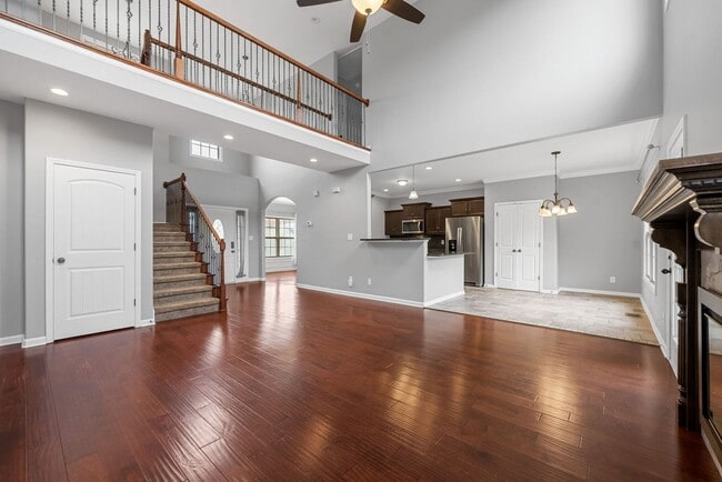 Building Photo - Pet Friendly Four Bedroom!