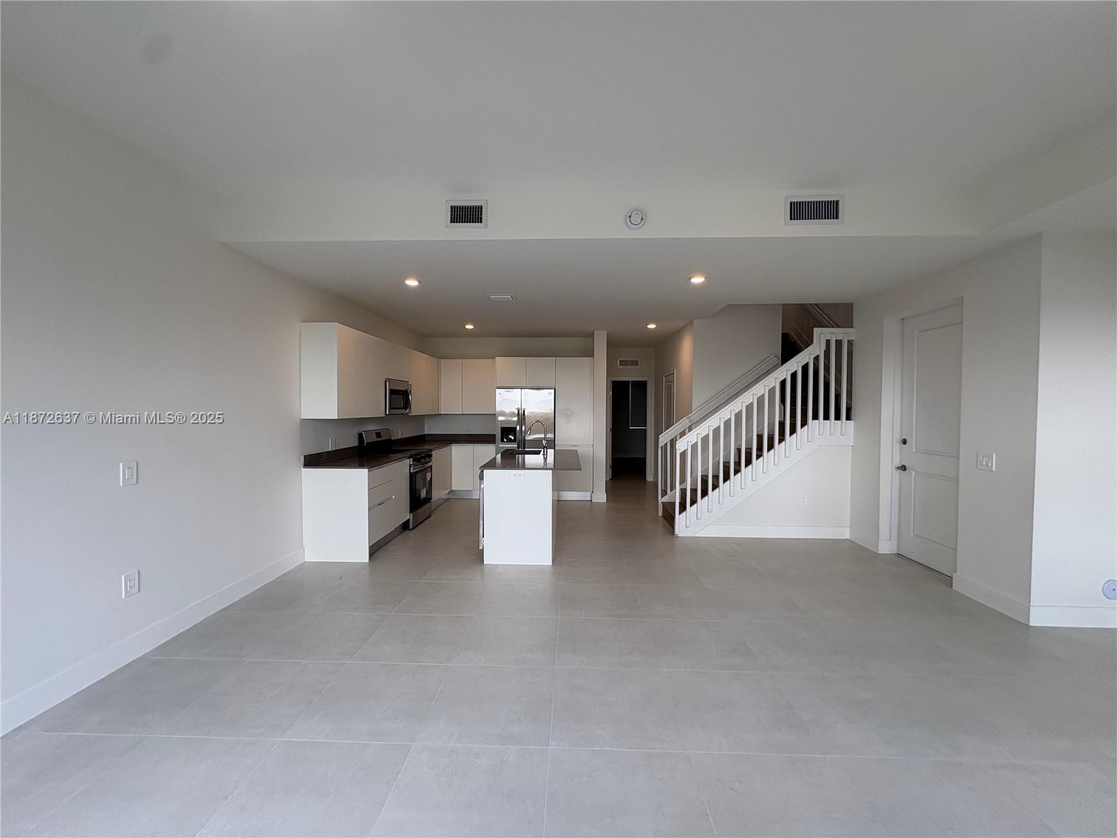 Building Photo - 34530 SW 190th Ave