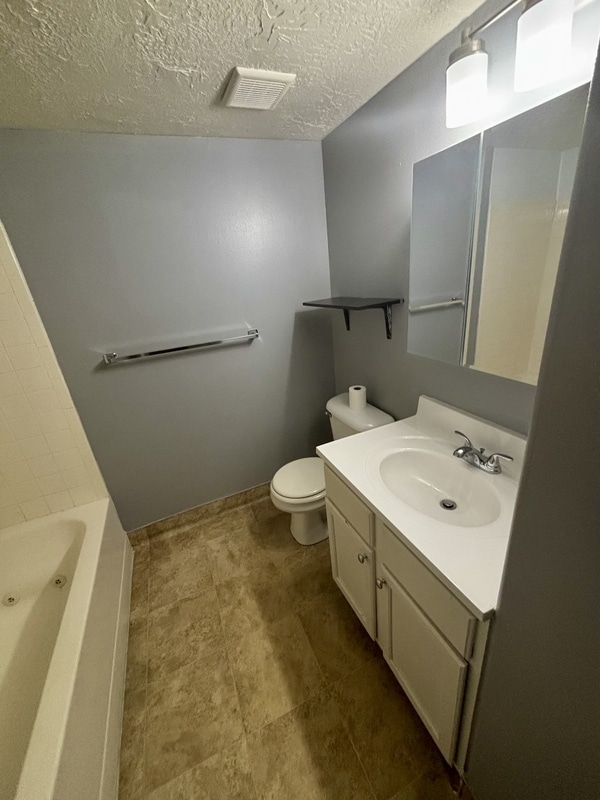 Building Photo - 215 S 1050 W