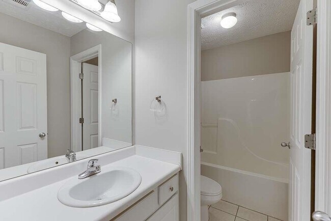 Building Photo - 4439 Woodgate Hill Trail