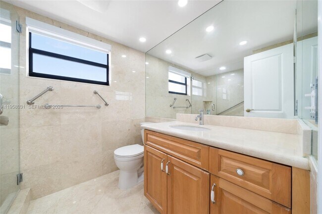 Building Photo - 2301 S Ocean Dr