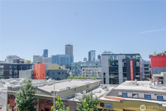 Building Photo - 2Bd/2Ba Seattle Condo