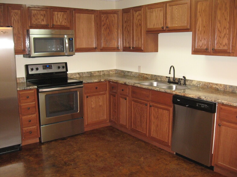 Another shot of Kitchen - 1030 Sun Creek Rd