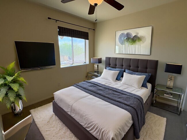 Building Photo - East side beauty 4 bedrooms