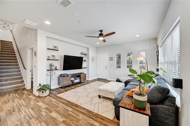 Building Photo - 12813 Leatherback Ln