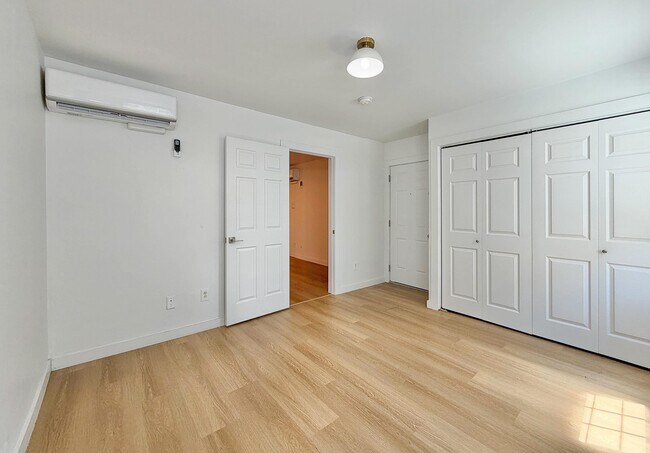 Building Photo - 432 2nd St