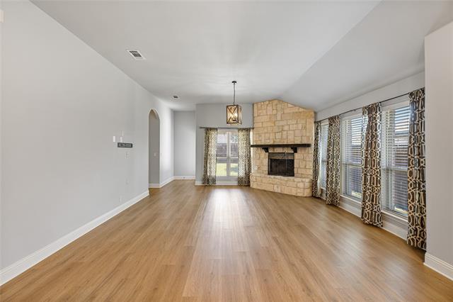 Building Photo - 300 Kelvington Dr