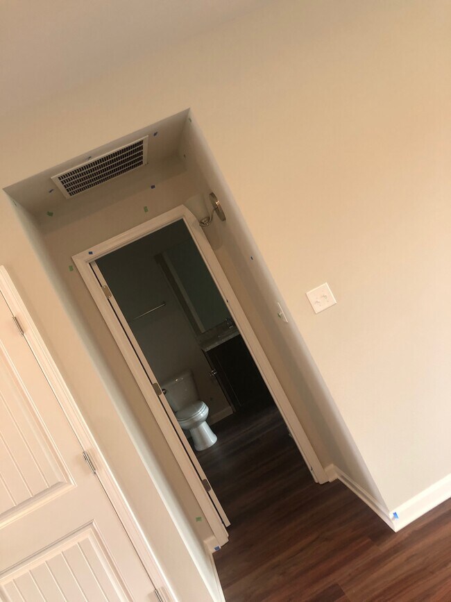 Building Photo - 5683 Magnolia de Percy Dr