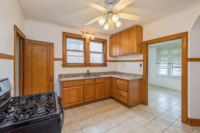 Building Photo - 1838 Kenilworth Ave