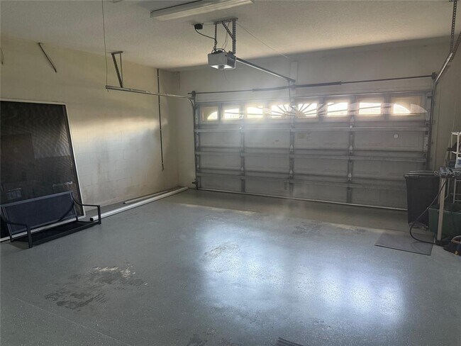 Building Photo - 410 Fairlane Dr