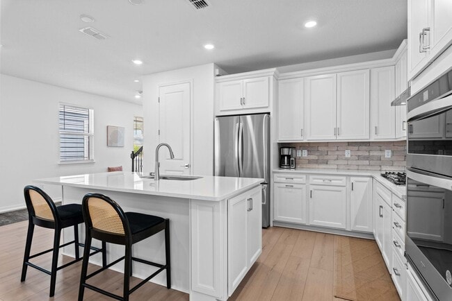 Building Photo - Waterfront Living in Wildlight! 4 bed - 3 bath