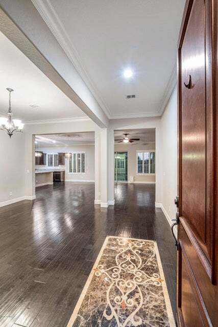 Building Photo - 953 E Boston St