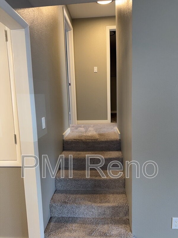 Building Photo - 1405 Terrace Dr