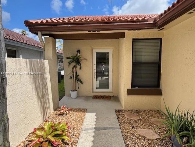 Building Photo - 2158 Baton Rouge