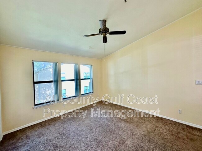 Building Photo - 4024 Crockers Lake Blvd