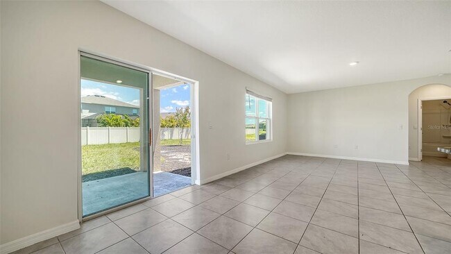 Building Photo - 12732 Lateral Root Dr
