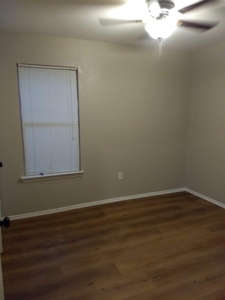 Building Photo - 540 Waco St