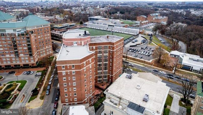 Building Photo - 100 W University Pkwy