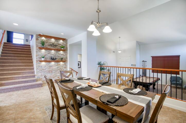 dining room - 5831 W Plum Rd