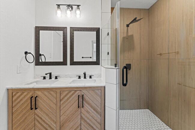 Building Photo - 27241 Wells Ln