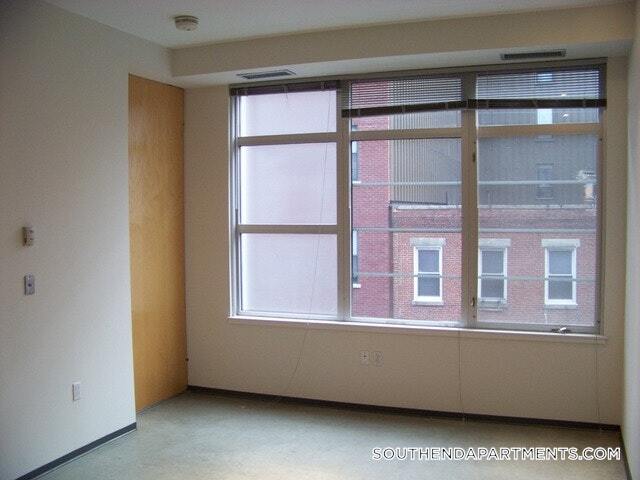 Building Photo - 160 E Berkeley St
