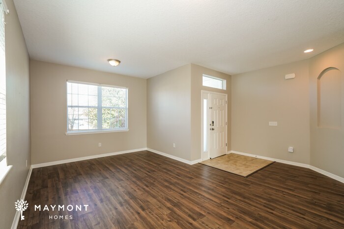 Building Photo - 30664 Satinleaf Run