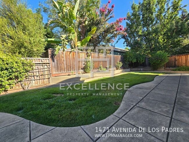 Building Photo - 1471 Avenida De Los Padres