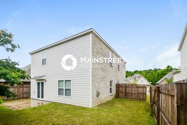 Building Photo - 4 Bedroom Pet-Friendly Home in Fultondale, AL with Main Street Renewal