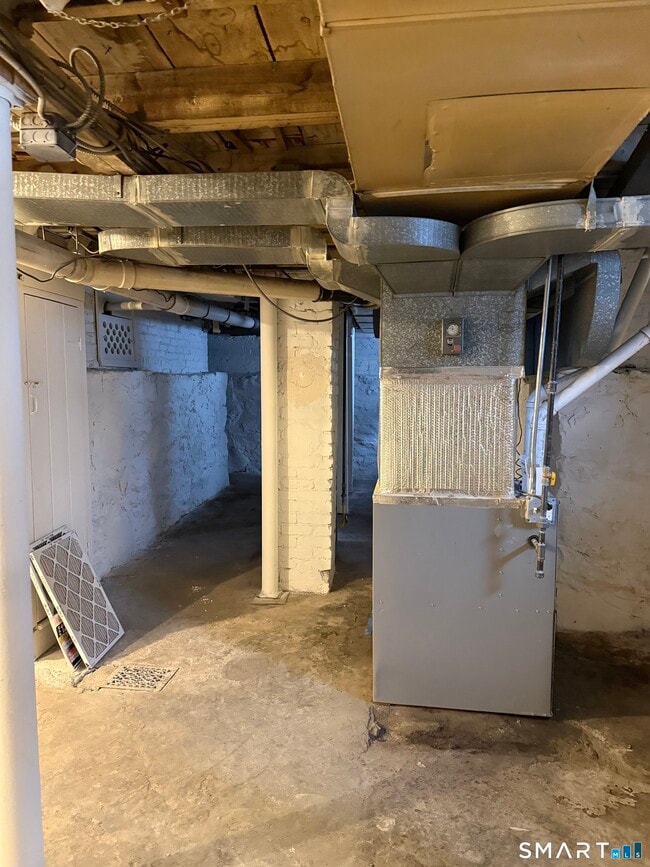 Building Photo - 5 Winthrop St