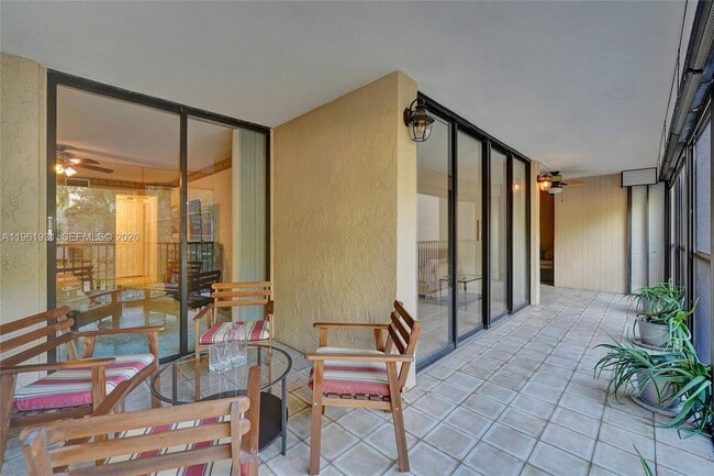 Building Photo - 2814 N 46th Ave