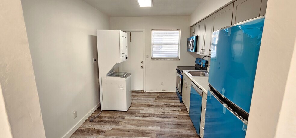 Building Photo - 1051 NW 27th Ave