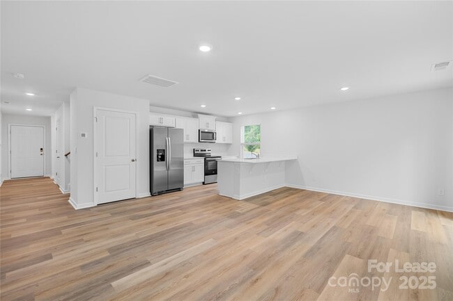 Building Photo - 5150 Hyrule Dr
