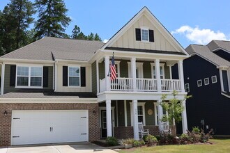 Building Photo - 136 Dogwood Grv Pl
