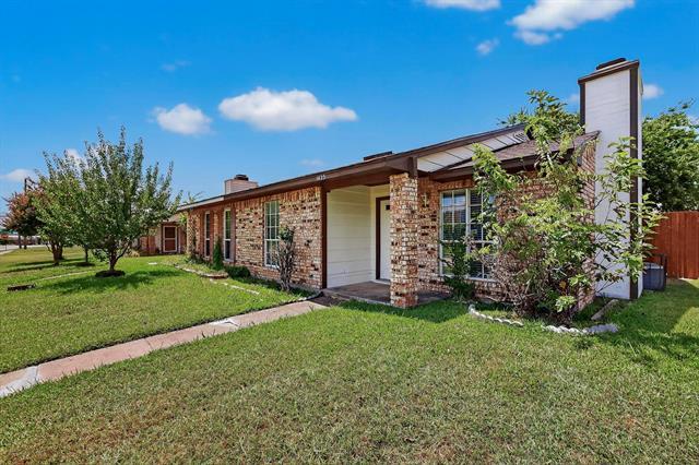 Building Photo - 1425 Brazos Dr