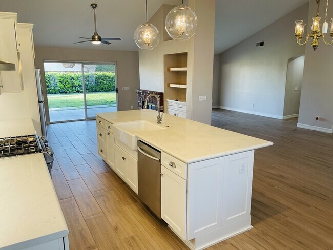 Building Photo - 28937 Biarritz Ct