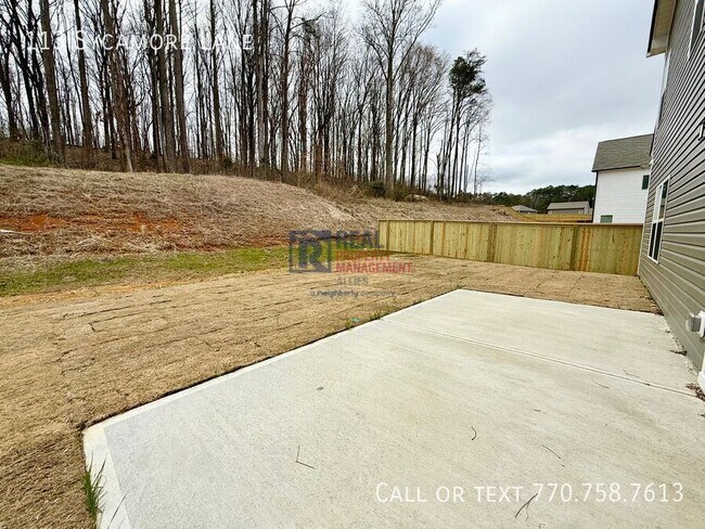 Building Photo - 113 Sycamore Ln