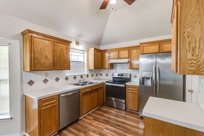 Building Photo - 5316 Trail Dr