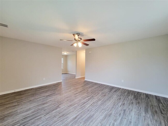 Building Photo - 617 Avenue I