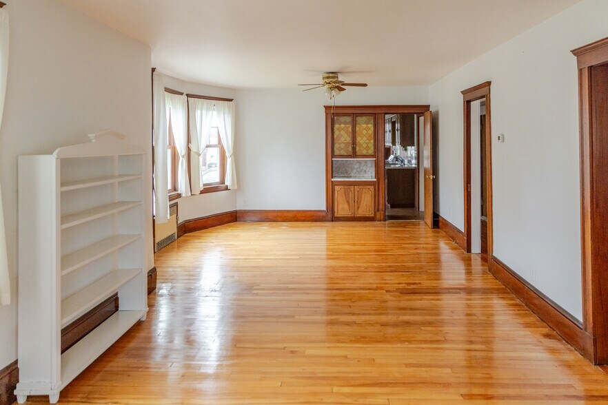 Building Photo - 241 Boylston St