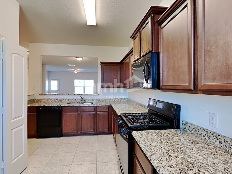Building Photo - 8920 Blackhaw St