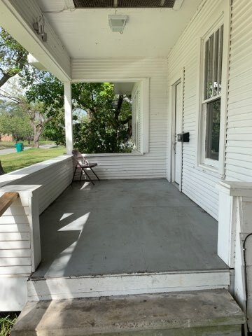 Building Photo - 804 15th St