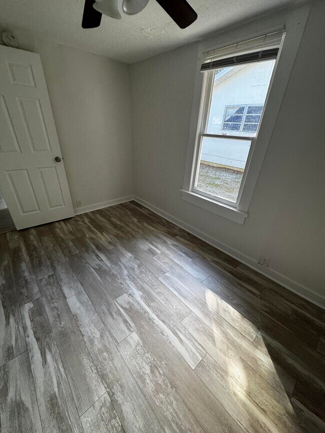 Building Photo - 315 N K St