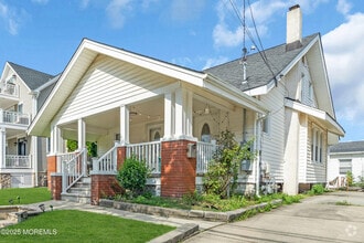 Building Photo - 1705 A St