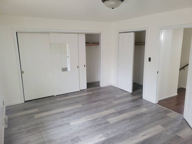 Building Photo - 6910N43rdM(723)