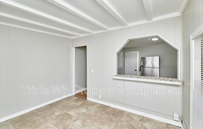 Building Photo - 10315 St Arthur Ln