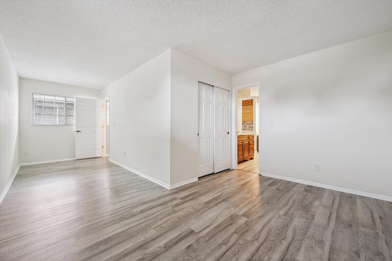Building Photo - 12410 E Pacific Cir